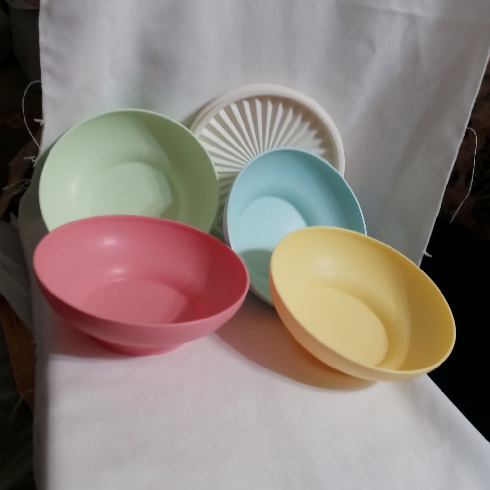 Vintage Tupperware Pastel Bowl Set - Pink, Yellow, Mint, Light Blue, Cream
